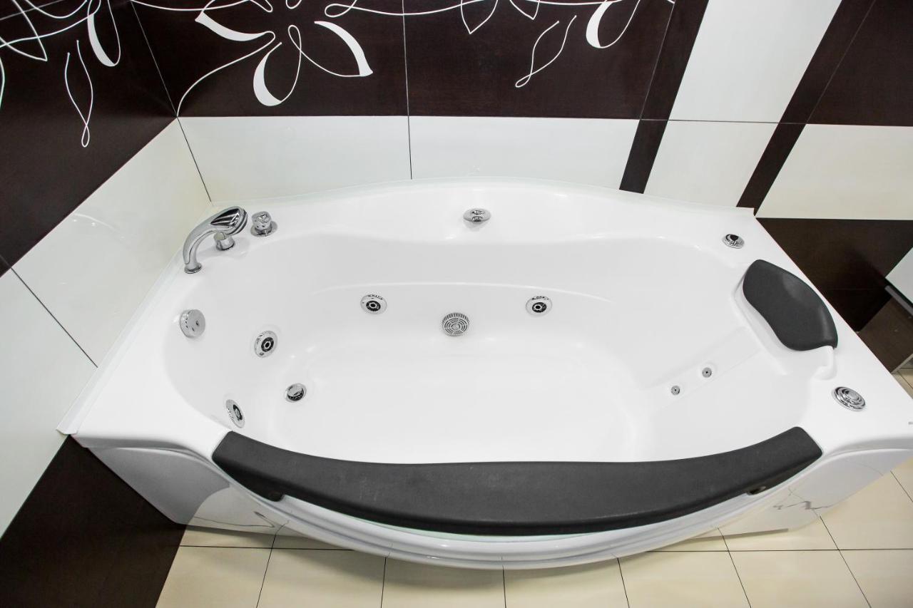 Brand New Relaxing Place In Nice Neighbourhood Lviv Kültér fotó